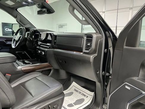 Used 2024 GMC Sierra 3500 SLT w/ SLT Convenience Package AWD/4WD image 56