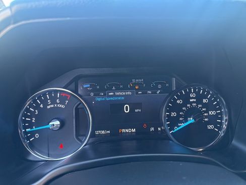 Used 2021 Ford Expedition XLT image 19