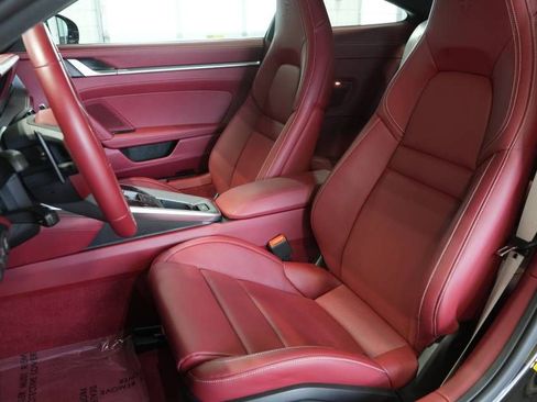 Certified 2025 Porsche 911 Carrera RWD image 5