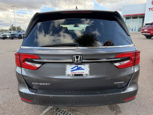 Used 2022 Honda Odyssey Touring image 4