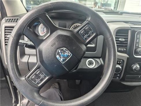 Used 2018 RAM 1500 Express w/ Express Value Package AWD/4WD image 6