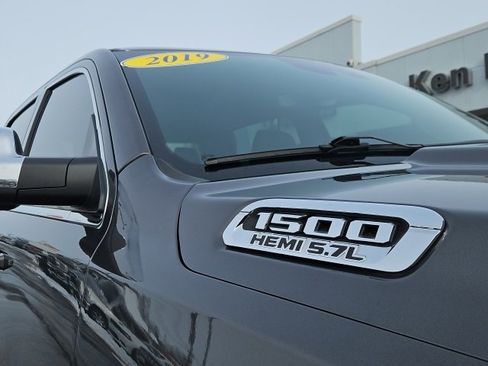 Used 2019 RAM 1500 Limited image 15
