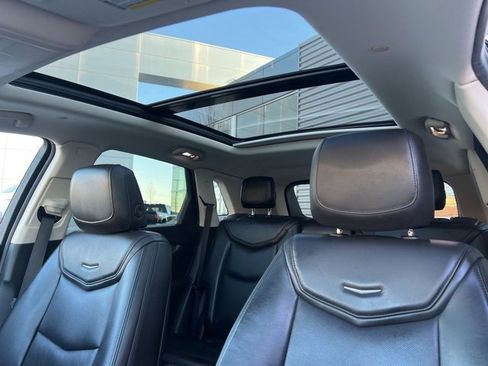 Used 2017 Cadillac XT5 Luxury w/ Driver Awareness Package image 24