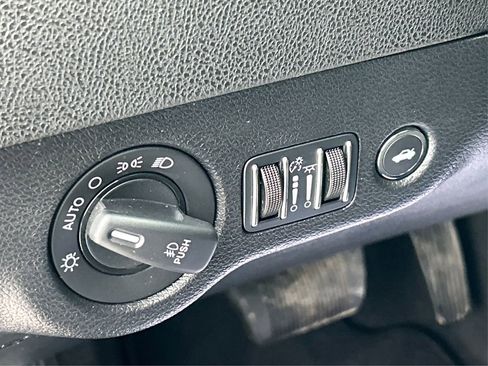 Certified 2023 Dodge Charger SXT w/ Blacktop Special Edition image 38