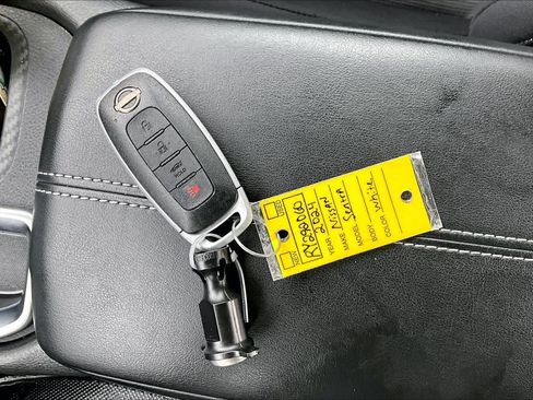 Certified 2024 Nissan Sentra SV FWD image 14
