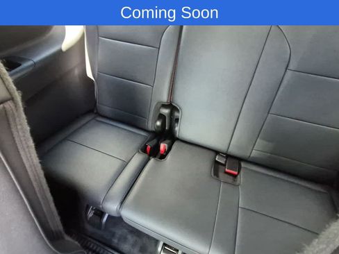 Used 2024 Chevrolet Traverse RS AWD/4WD image 22