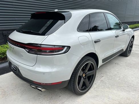 Certified 2019 Porsche Macan S AWD/4WD image 12