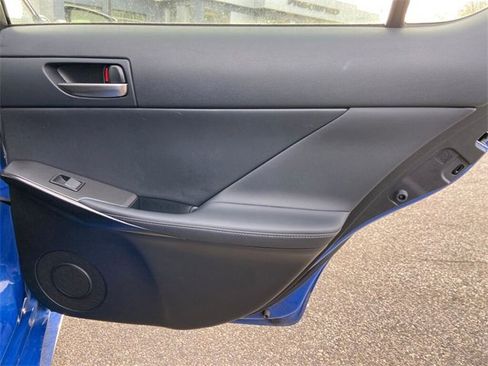 Certified 2022 Lexus IS 350 F Sport image 30