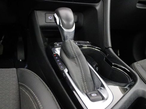 Used 2020 Buick Encore GX Preferred w/ Cold Weather Comfort Package image 37