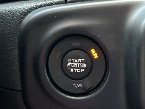 Used 2022 Jeep Wrangler Unlimited Rubicon 4xe w/ Cold Weather Group AWD/4WD image 27