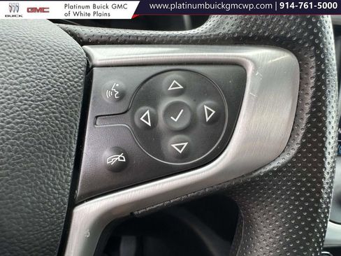 Used 2023 GMC Acadia SLE image 30