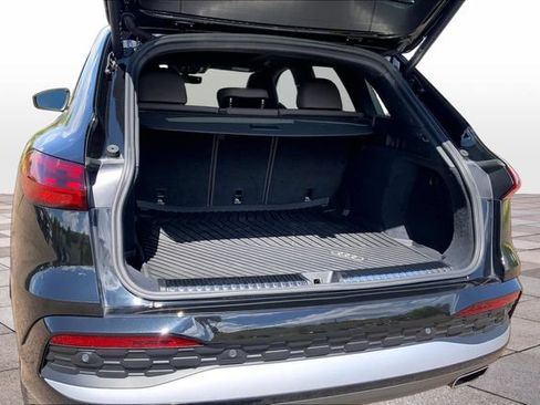 Used 2025 Audi Q5 Premium Plus w/ Premium Plus AWD/4WD image 20