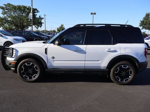 Certified 2022 Ford Bronco Sport Outer Banks w/ Tech Package AWD/4WD image 2