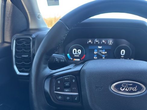 Used 2024 Ford Ranger Lariat w/ FX4 Off-Road Package image 17