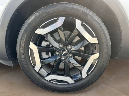 Used 2023 Kia Telluride EX w/ EX Captain's Chair Package AWD/4WD image 25