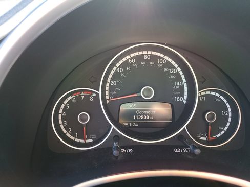 Used 2015 Volkswagen Beetle 1.8T image 36