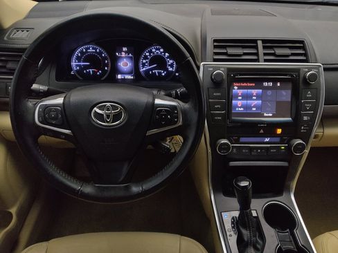 Used 2016 Toyota Camry XLE image 22