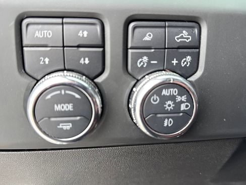 Used 2024 GMC Sierra 2500 Denali Ultimate image 29