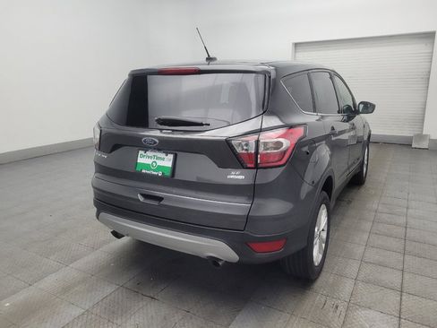 Used 2017 Ford Escape SE FWD image 9