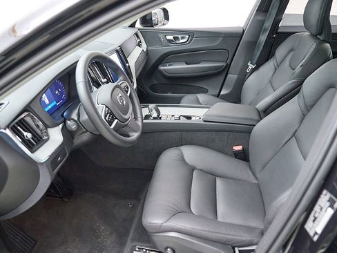 Certified 2025 Volvo XC60 B5 Plus w/ Climate Package AWD/4WD image 14
