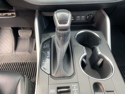 Used 2022 Toyota Highlander XSE image 23
