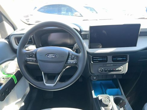 New 2025 Ford Maverick XLT image 10