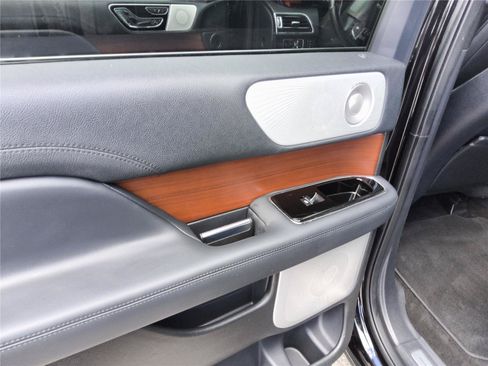 Used 2022 Lincoln Navigator L Reserve AWD/4WD image 17