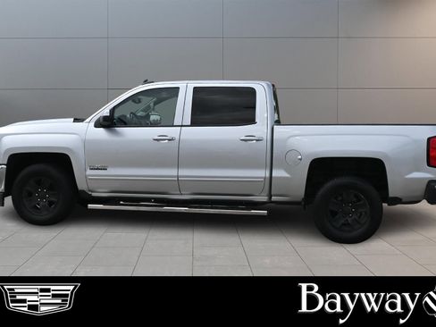 Used 2018 Chevrolet Silverado 1500 LT w/ All Star Edition RWD image 4