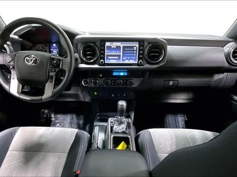 Certified 2022 Toyota Tacoma TRD Sport image 15