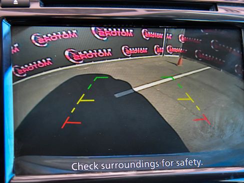 Used 2023 Nissan Murano SV image 19