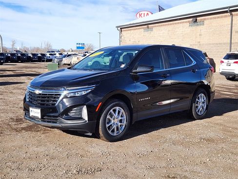 Used 2024 Chevrolet Equinox LT image 4