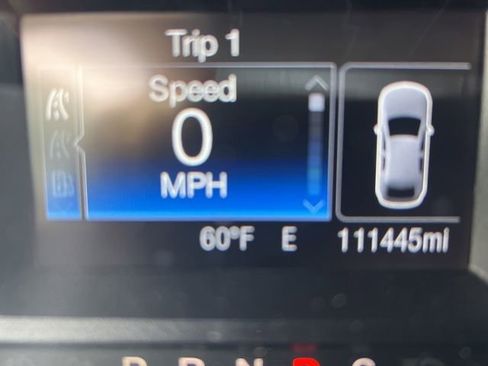 Used 2017 Ford Fusion SE FWD image 12