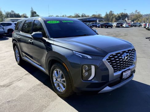 Used 2021 Hyundai Palisade SE image 4
