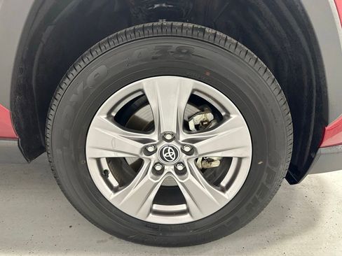 Used 2025 Toyota RAV4 LE AWD/4WD image 62