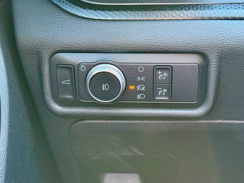 Certified 2020 Ford Explorer ST w/ ST Street Pack image 21