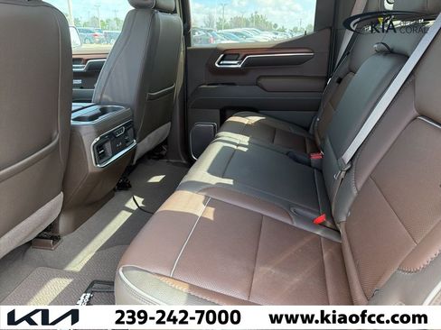 Used 2023 GMC Sierra 1500 Denali w/ Denali Reserve Package image 5