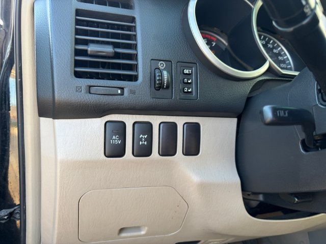 Used 2007 Toyota 4Runner Limited AWD/4WD image 18