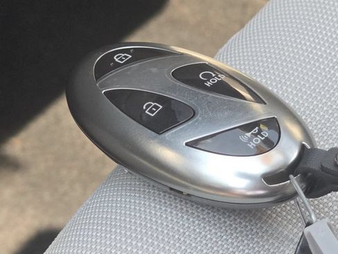 Used 2024 Hyundai Kona SEL FWD image 32