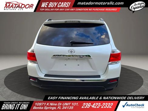 Used 2012 Toyota Highlander Limited w/ Tow Pkg FWD image 6