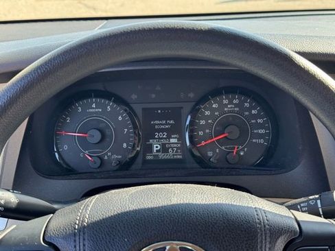 Certified 2016 Toyota Sienna LE FWD image 9