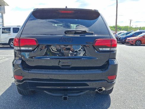 Used 2022 Jeep Grand Cherokee Laredo X AWD/4WD image 5