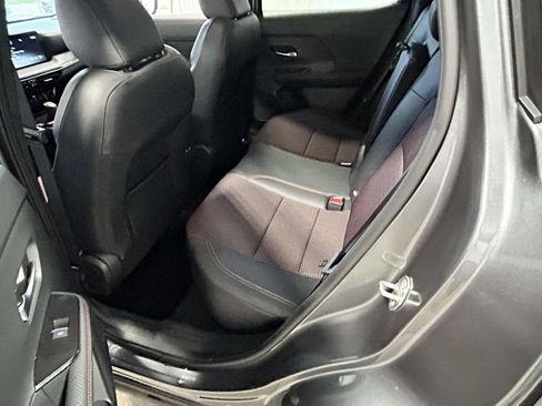 Used 2025 Nissan Kicks SR AWD/4WD image 8