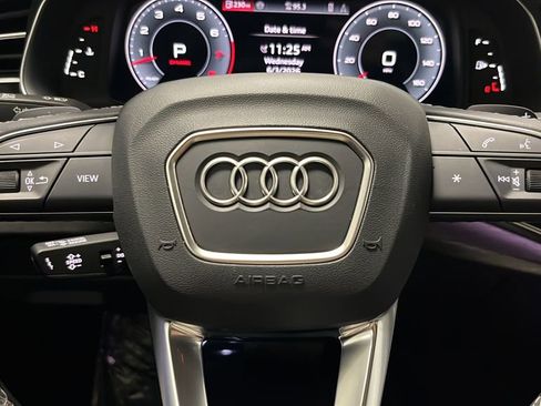 Used 2023 Audi Q8 Premium Plus w/ Premium Plus Package AWD/4WD image 16