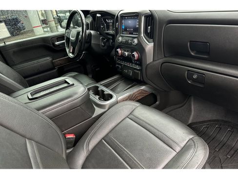 Used 2021 GMC Sierra 3500 Denali w/ Denali Ultimate Package image 17