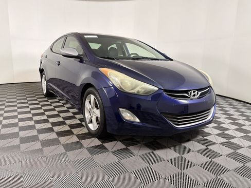 Used 2013 Hyundai Elantra GLS w/ Preferred Pkg image 6