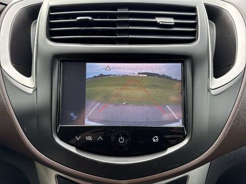 Used 2016 Chevrolet Trax LT w/ LT Convenience Package FWD image 14