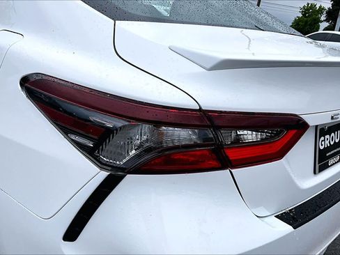 Used 2022 Toyota Camry SE w/ Convenience Package FWD image 28