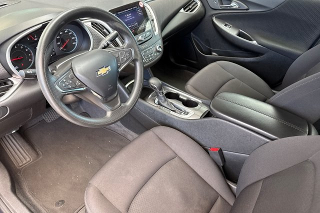 Used 2023 Chevrolet Malibu LT FWD image 12