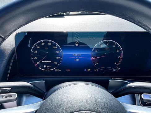 Used 2025 Mercedes-Benz GLB 35 AMG 4MATIC image 26