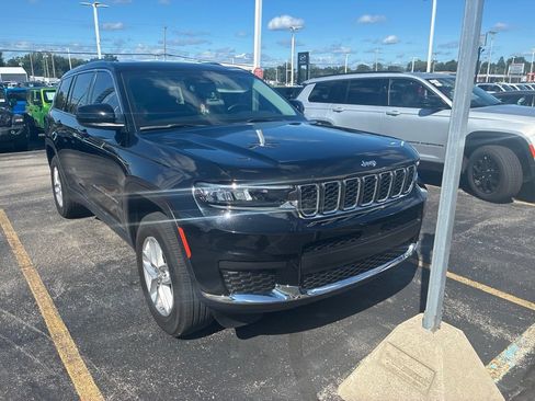 Used 2023 Jeep Grand Cherokee L Laredo w/ Luxury Tech Group I AWD/4WD image 1